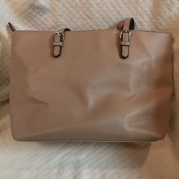 9 West Handbag - Picture 3 of 7